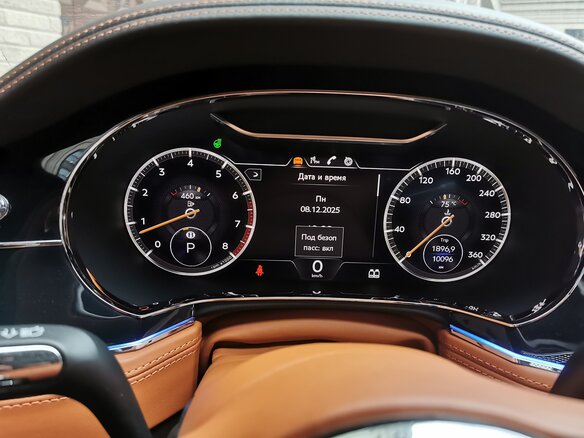 2018 Bentley Continental GT III, оранжевый, 18200000 рублей - вид 5