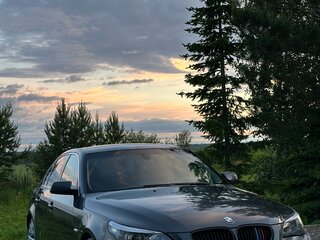 2007 BMW 5 серии 530i V (E60/E61) Рестайлинг, серый, 1350000 рублей, вид 4