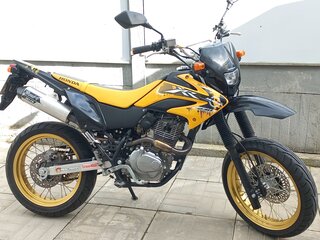 Honda XR 230