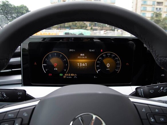2026 Volkswagen Lamando L II, серый, 2120000 рублей - вид 17