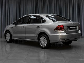 2018 Volkswagen Polo V Рестайлинг, серебристый, 1149000 рублей, вид 2