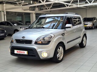 2012 Kia Soul I Рестайлинг, серебристый, 945000 рублей, вид 3