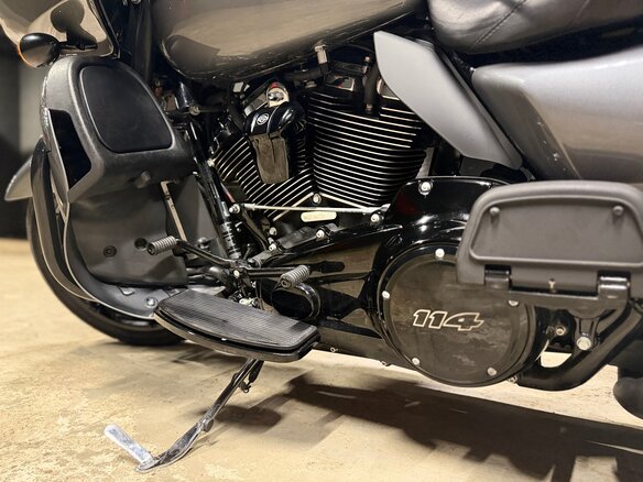 2021 Harley-Davidson Road Glide, чёрный, 1910000 рублей - вид 5