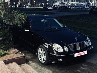 2004 Mercedes-Benz E-Класс 200 III (W211, S211), чёрный, 650000 рублей, вид 1