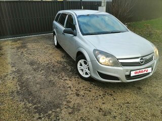 2009 Opel Astra H Рестайлинг, серебристый, 535000 рублей, вид 3