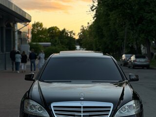 2006 Mercedes-Benz S-Класс 600 Long V (W221), чёрный, 2000000 рублей, вид 1