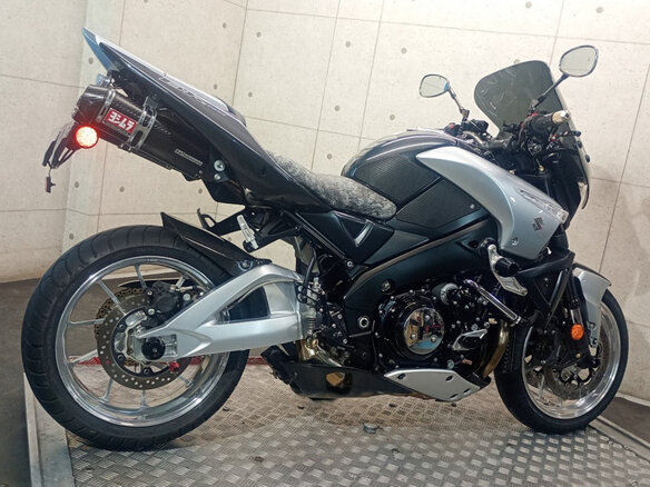 2011 Suzuki B-King, серебристый, 925000 рублей - вид 4