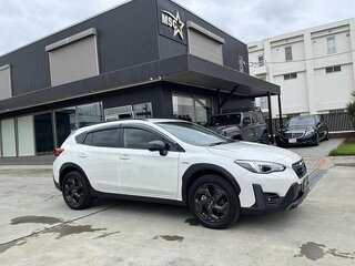 2022 Subaru XV II Рестайлинг, белый, 1810007 рублей, вид 3