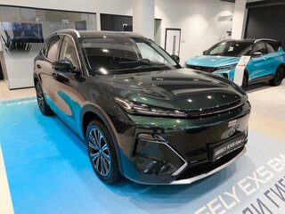 2026 Geely EX5 Гибрид EM-R, зелёный, 3829990 рублей, вид 2