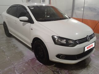 2013 Volkswagen Polo V, белый, 690000 рублей, вид 3