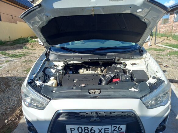 2013 Mitsubishi ASX I Рестайлинг, белый, 1300000 рублей - вид 8