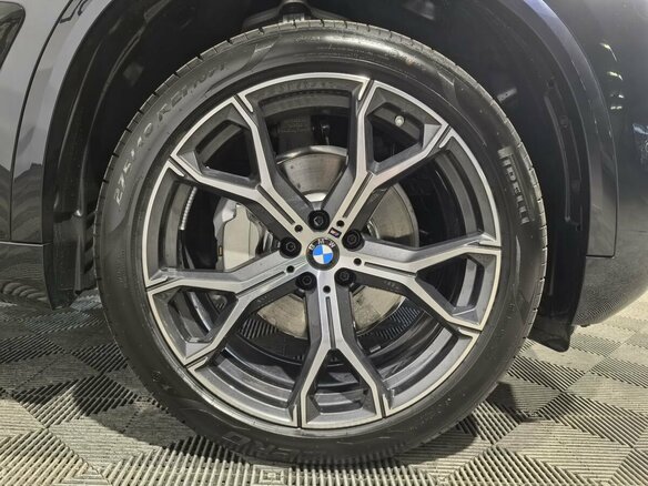 2026 BMW X5 Long 30Li IV (G05/G18) Рестайлинг, чёрный, 9999000 рублей - вид 6