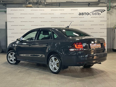 2018 Volkswagen Polo V Рестайлинг, серый, 1139000 рублей, вид 3