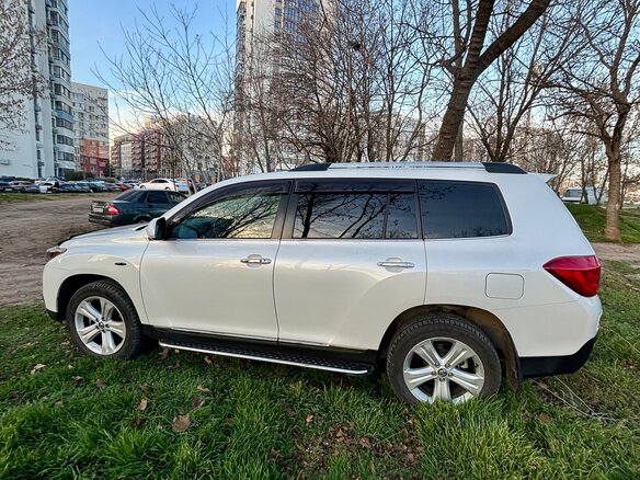 2011 Toyota Highlander II (XU40) Рестайлинг, белый, 2790000 рублей - вид 15