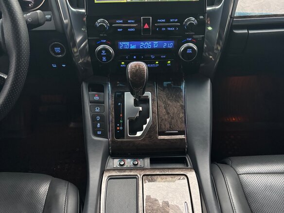 2021 Toyota Alphard III Рестайлинг, чёрный, 4600000 рублей - вид 21