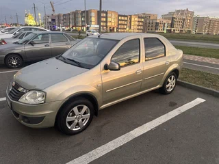 2011 Renault Logan I Рестайлинг, бежевый, 529000 рублей, вид 1