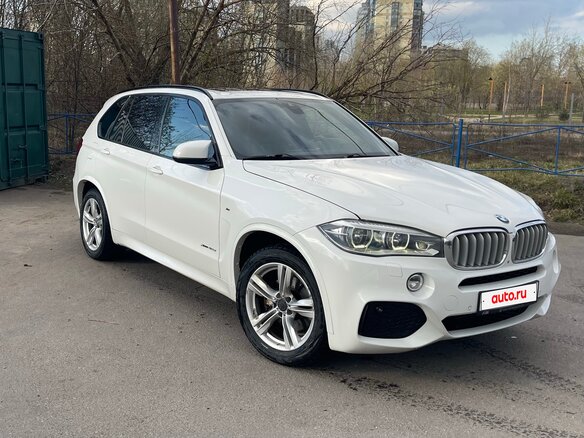 2014 BMW X5 40d III (F15), белый - вид 1