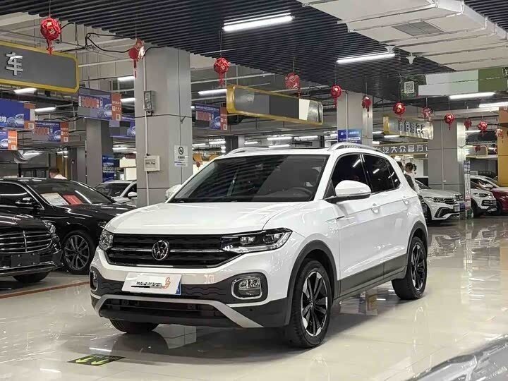Открыть фотографии: Volkswagen Tacqua