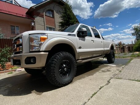 2011 Ford F-250, белый, 5000000 рублей, вид 1