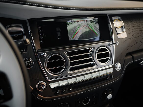 2021 Rolls-Royce Wraith Black Badge, голубой, 60500000 рублей - вид 38