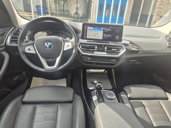 2021 BMW X3 20i xDrive III (G01) Рестайлинг, белый - вид 16