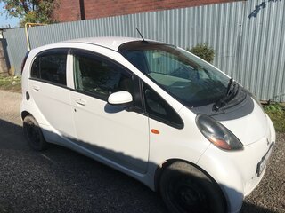 2009 Mitsubishi i, белый, 360000 рублей, вид 1