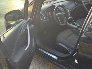 2010 Opel Astra J, чёрный, 450000 рублей, вид 5