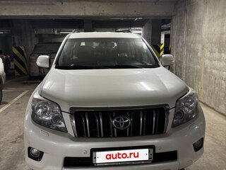 2011 Toyota Land Cruiser Prado 150 Series, белый, 3400000 рублей, вид 3