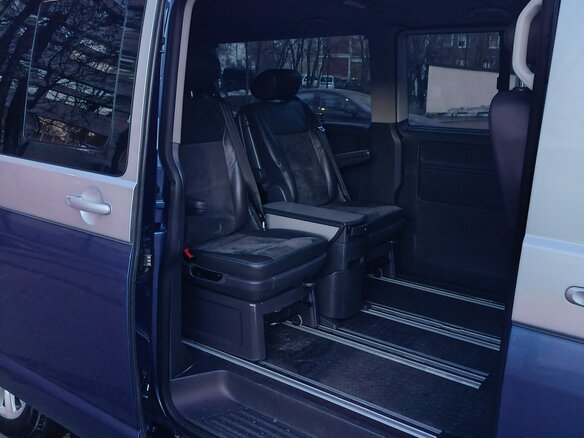 2011 Volkswagen Multivan T5 Рестайлинг, синий, 1900000 рублей - вид 12