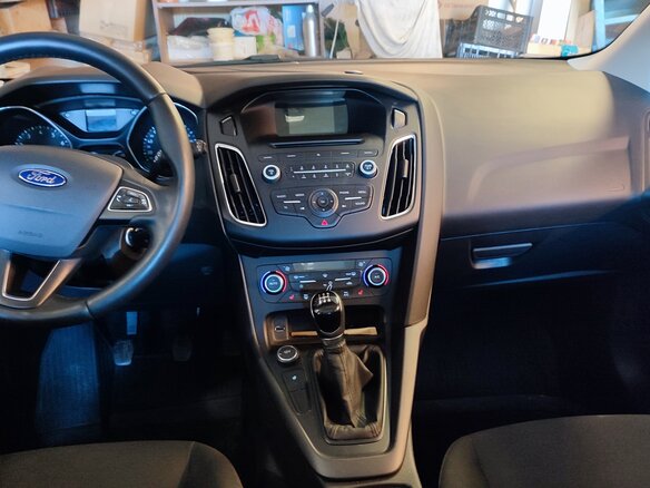 2018 Ford Focus III Рестайлинг, белый, 1600000 рублей - вид 10