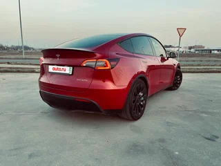 2022 Tesla Model Y Performance I, красный, 2600000 рублей, вид 4