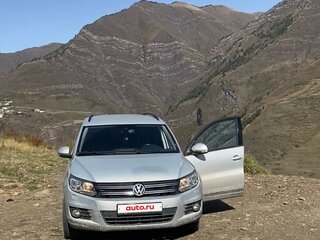 2013 Volkswagen Tiguan I Рестайлинг, серебристый, 1050000 рублей, вид 1