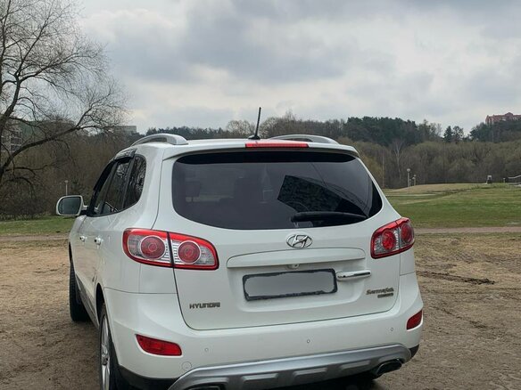 2011 Hyundai Santa Fe II Рестайлинг, белый, 1200000 рублей - вид 5