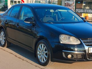 2010 Volkswagen Jetta V, чёрный, 575000 рублей, вид 3