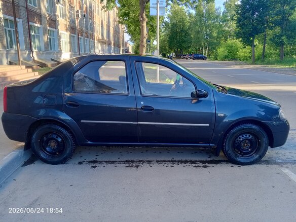 2009 Renault Logan I, серый, 390000 рублей - вид 4