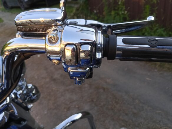 2010 Harley-Davidson Road King, синий, 1250000 рублей - вид 19