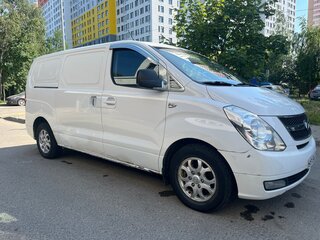 2012 Hyundai Grand Starex, белый, 900000 рублей, вид 2
