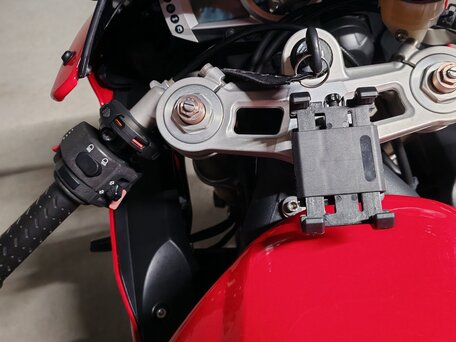 2010 Triumph Daytona 675, красный, 760000 рублей, вид 5
