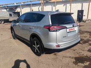 2019 Toyota RAV4 IV (XA40) Рестайлинг, серебристый, 2400000 рублей, вид 4