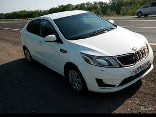 2012 Kia Rio 5-speed III, белый, 750000 рублей, вид 3