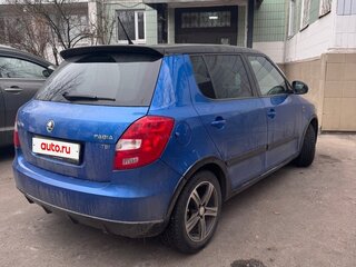 2013 Skoda Fabia II Рестайлинг, синий, 860000 рублей, вид 4