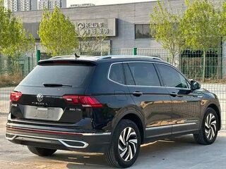 2023 Volkswagen Tiguan Allspace II Рестайлинг, чёрный, 2452555 рублей, вид 4