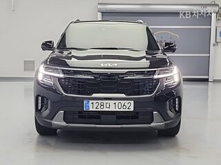 2024 Kia Seltos I Рестайлинг, чёрный, 2100000 рублей, вид 2