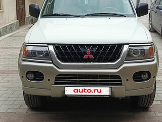 2000 Mitsubishi Montero Sport I, белый, 880000 рублей, вид 3
