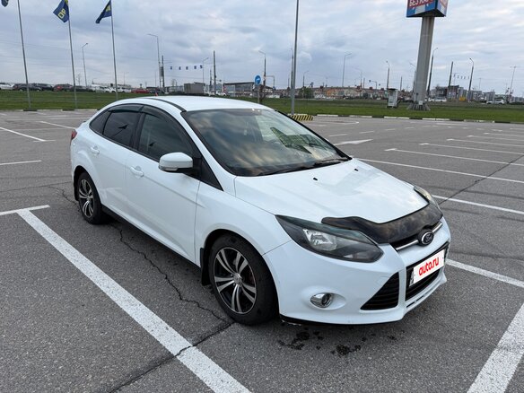 2012 Ford Focus III, белый, 550000 рублей - вид 2