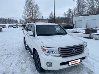 2014 Toyota Land Cruiser 200 Series Рестайлинг 1, белый, 3500000 рублей, вид 4