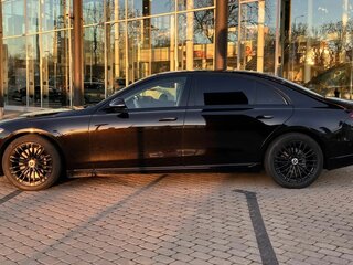 2021 Mercedes-Benz S-Класс 350 d Long 4MATIC VII (W223), чёрный, 9890000 рублей, вид 3