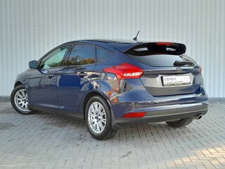 2016 Ford Focus III Рестайлинг, синий, 1299000 рублей, вид 3
