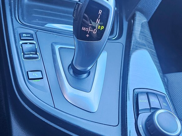 2013 BMW 3 серии 320i VI (F3x), чёрный, 1500000 рублей - вид 28
