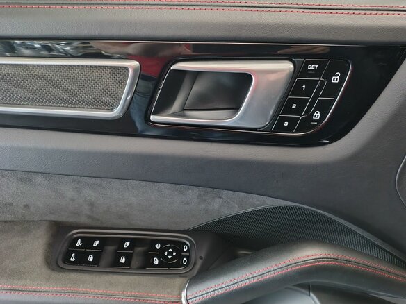 2021 Porsche Cayenne GTS III, чёрный - вид 8